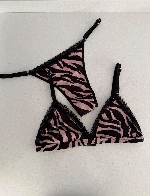 Producto - Conjunto bralette estampado print con less regulable #126