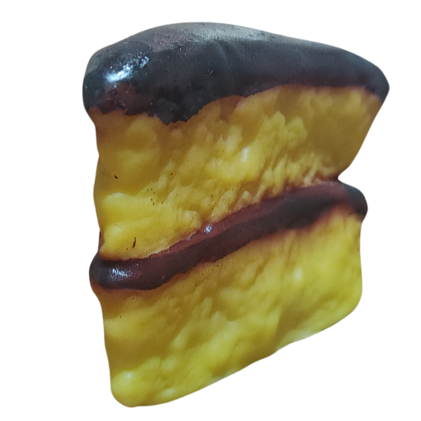 Producto - Juguete para Perros de Goma con Chifle - Porción de Torta de Chocolate, 7x5x6 cm - 1