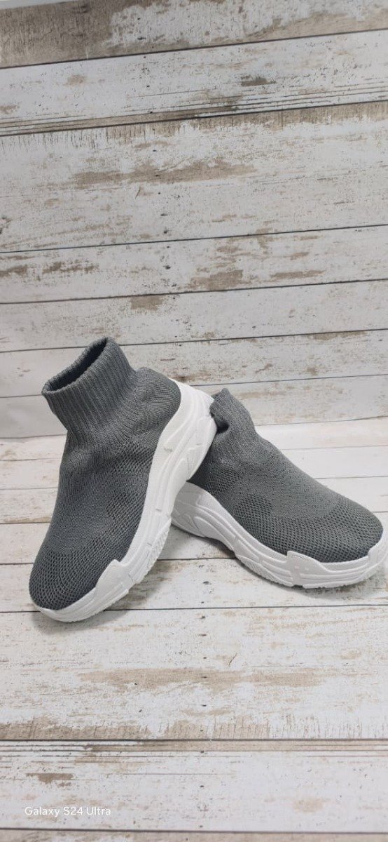 Producto - zapatilla botita media tejida gris del 36 al 40 - 2