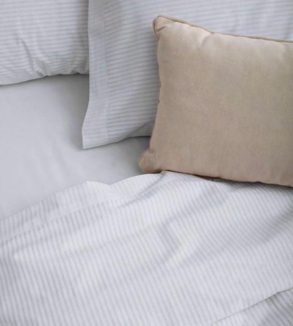 Producto - JUEGO DE SABANAS LINES KING 180HILOS - PALETTE