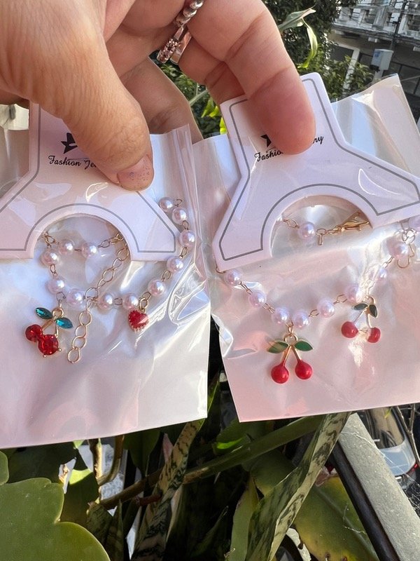 Producto - 2 pulseras cerezas perlas fantasia
