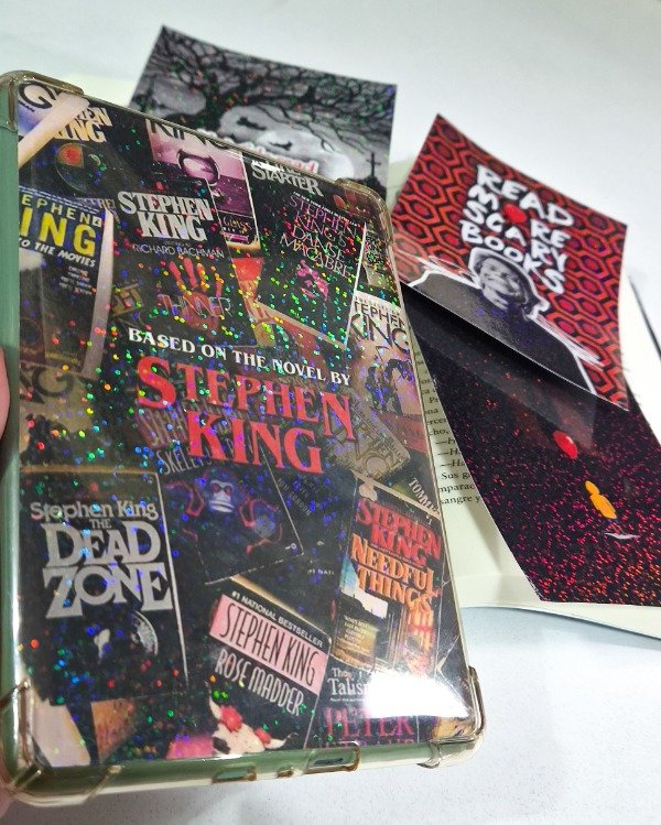 Producto - Skins para kindle - Stephen King holográfico (Packs por 4)