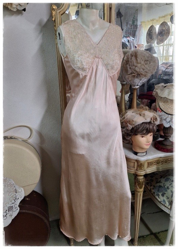 Producto - Camisón Largo Satén Salmón pastel