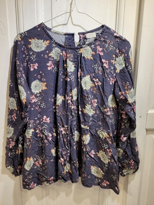 Producto - Camisola CASTORO azul con flores Talle 12 años - PRECIO: 11X