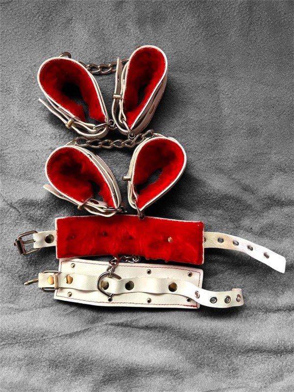 Producto - Esposas Blancas con Rojo