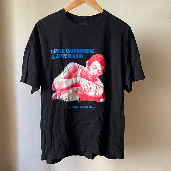 Producto - Remera complot