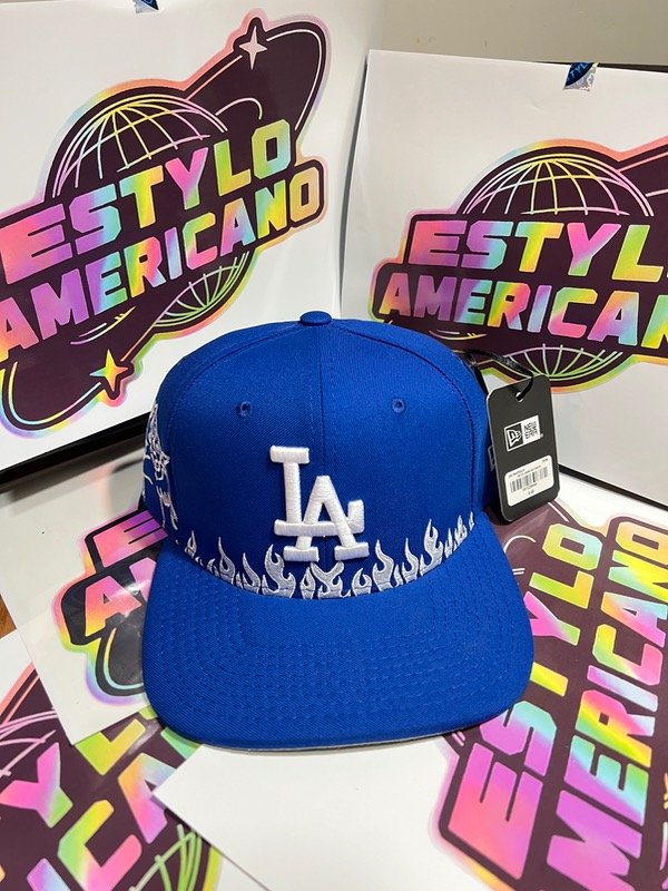 Producto - Los Ángeles x Besucones x New Era