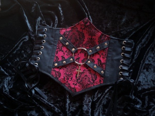 Producto - Underbust Mina
