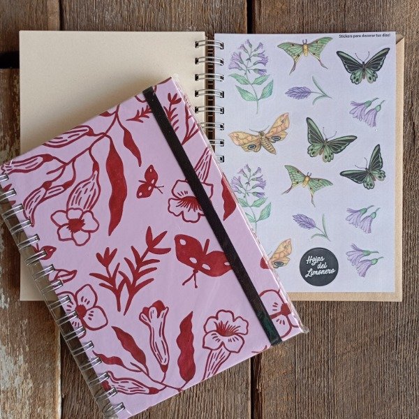 Producto - Cuaderno Flores y Mariposas con stickers