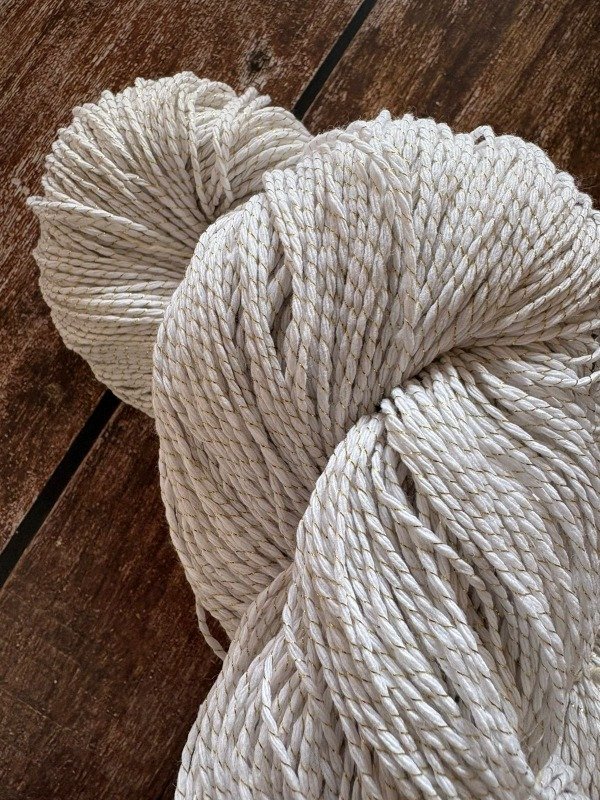 Producto - HILO DE ALGODON CON LUREX