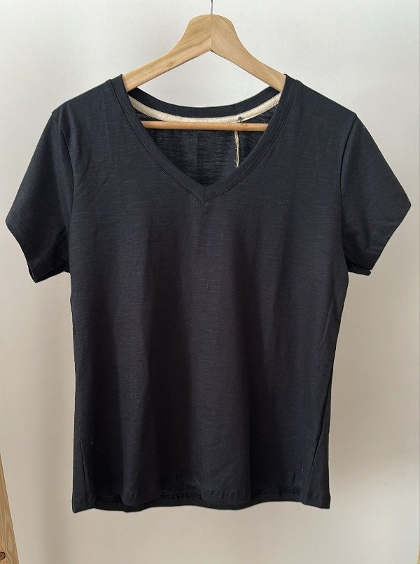 Producto - Remera Flame escote V