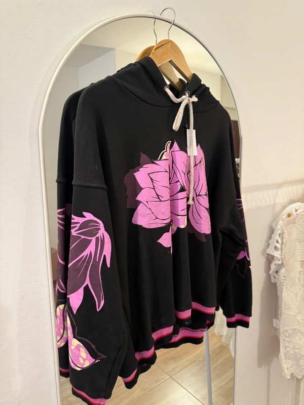 Producto - Buzo rústico Rosella negro con capucha