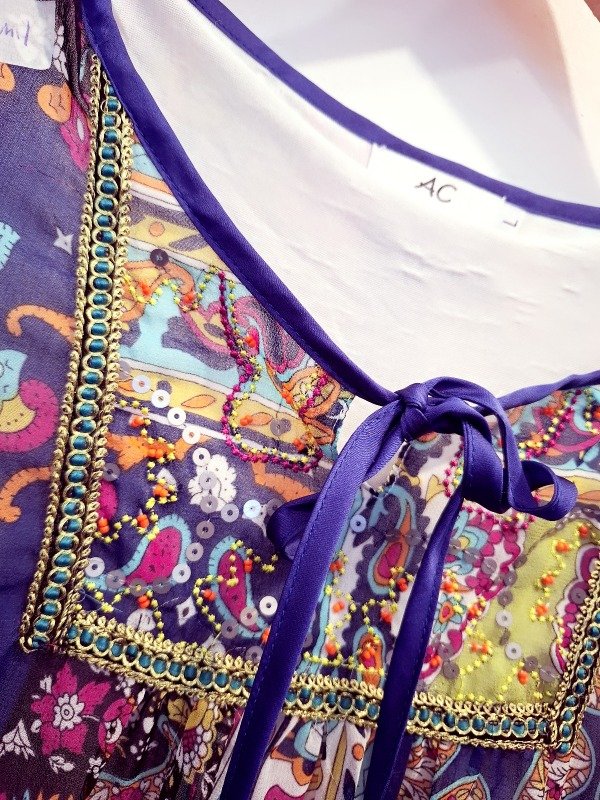 Producto - Vestido bordado - 1