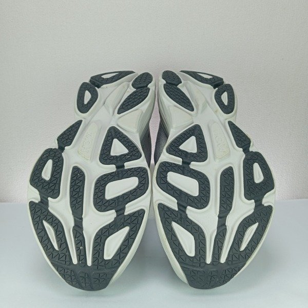 Producto - Hoka Bondi 8 - 5
