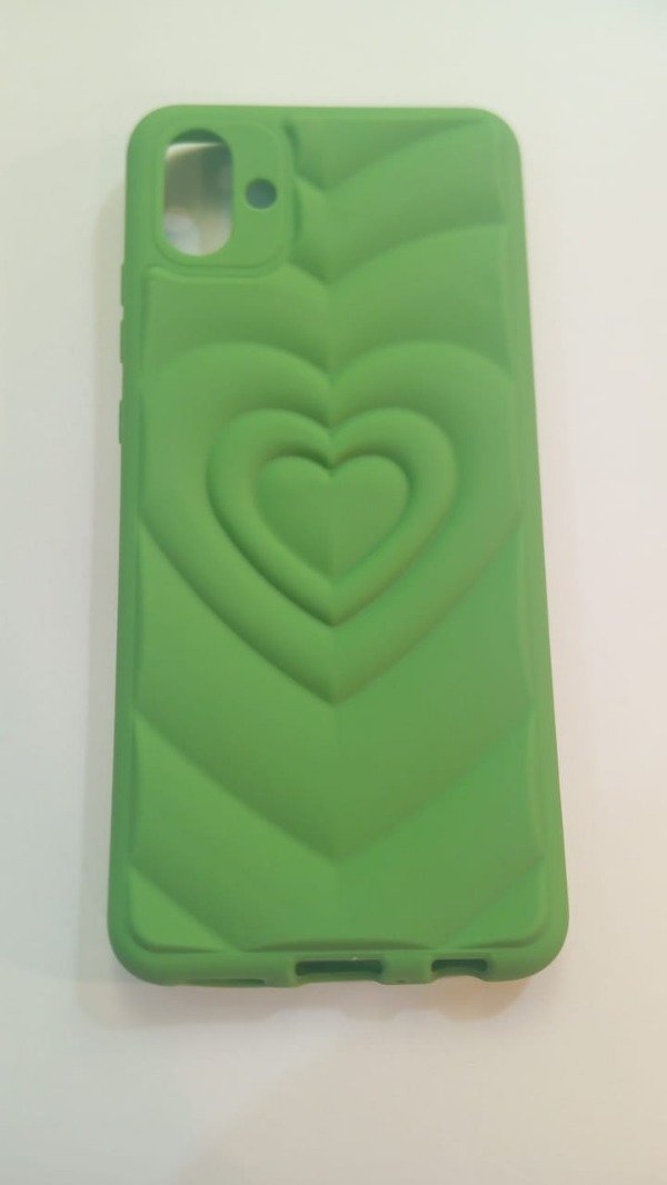 Producto - Funda Relieve Corazones Verde para Samsung A04e