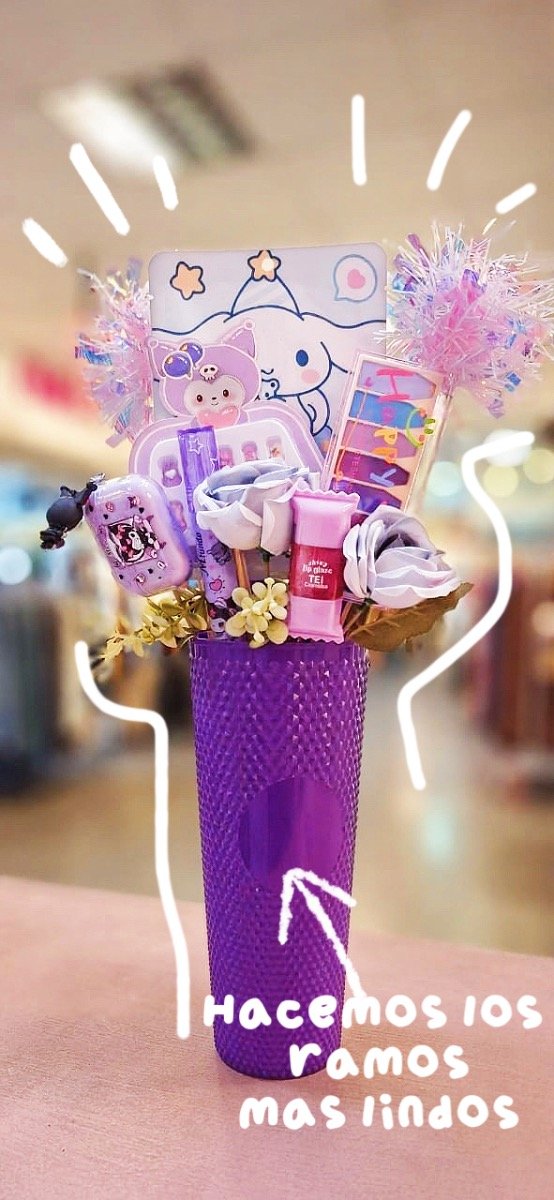 Producto - Ramo de maquillaje con vaso kuromi