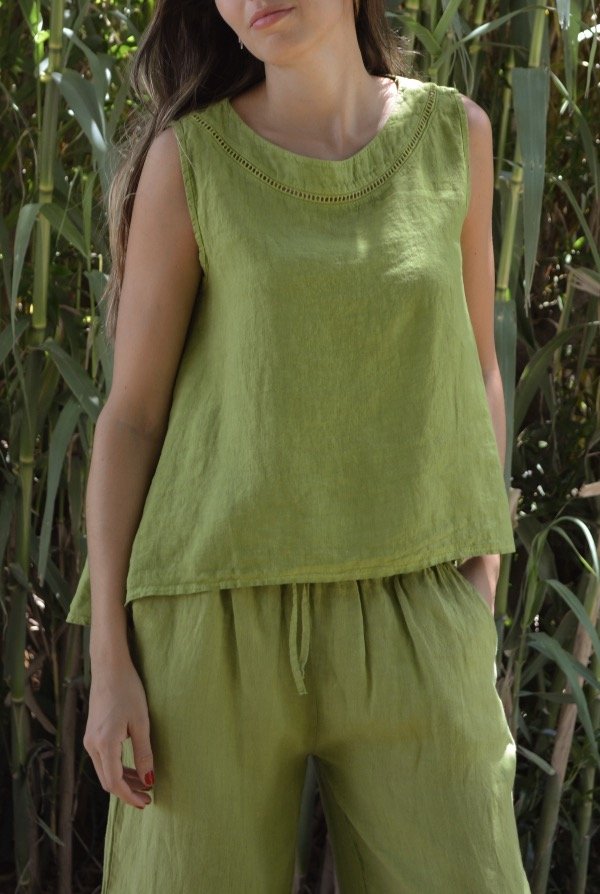 Producto - Musculosa Pistacho 100 Lino