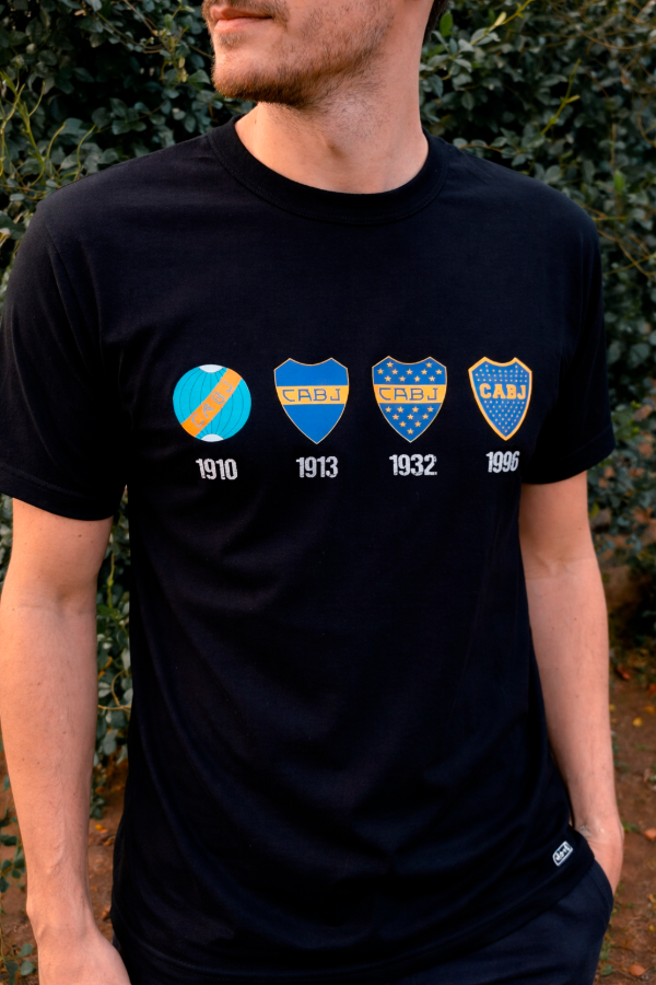 Producto - Remera CABJ escudos históricos