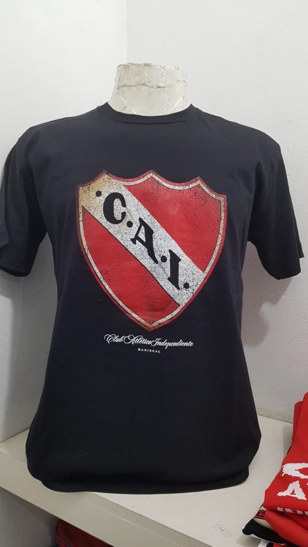 Producto - Remera escudo CAI infantil