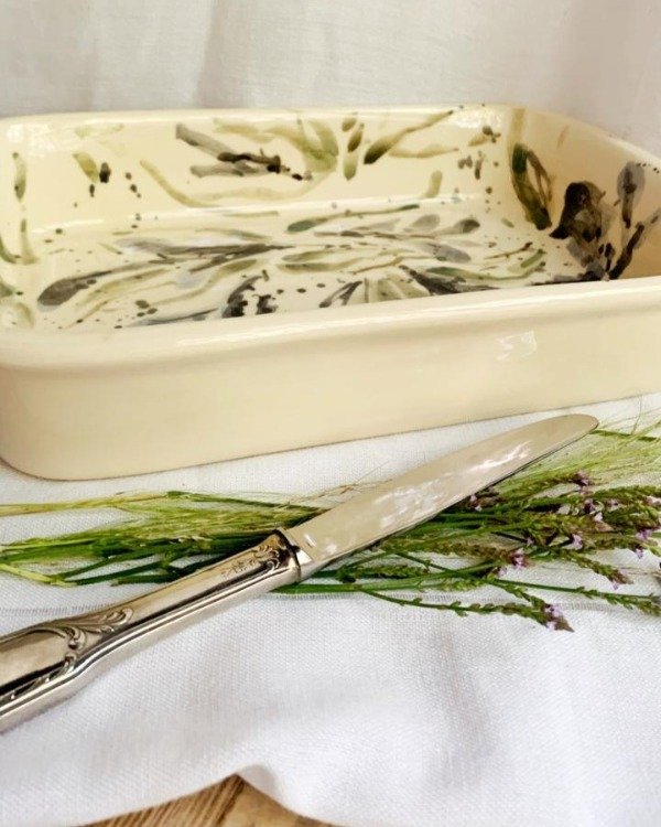 Producto - Fuente rectangular con lirios azules