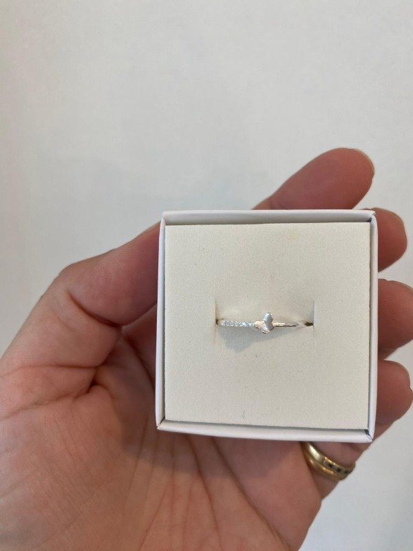 Producto - Anillo mariposa con strass