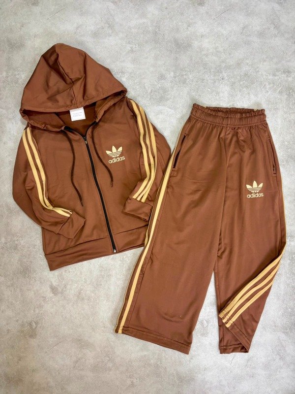 Producto - Conjunto adi chocolate campera y pant