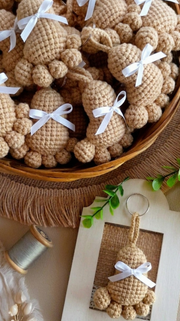 Producto - Piecitos de Hilo en Beige Arena, Souvenir (Pack de 10 unidades)