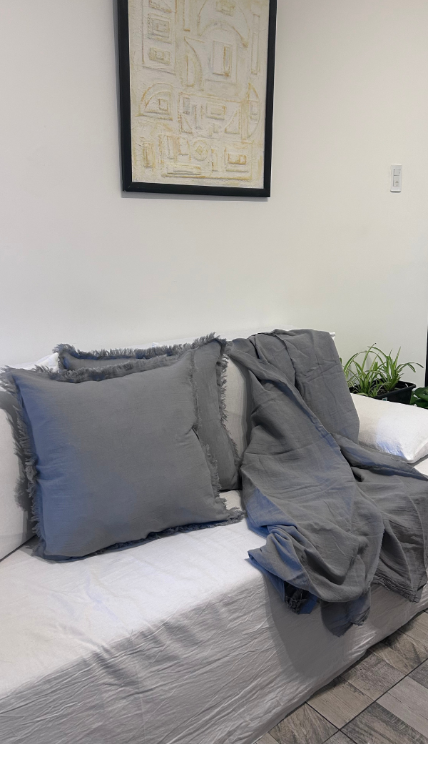 Producto - Almohadon Flecudo gris