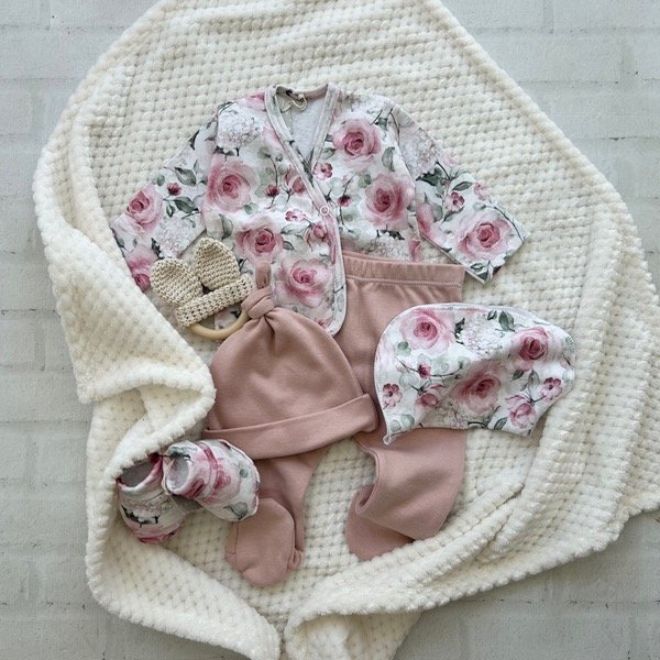 Producto - Baby box Carmela de 6 piezas
