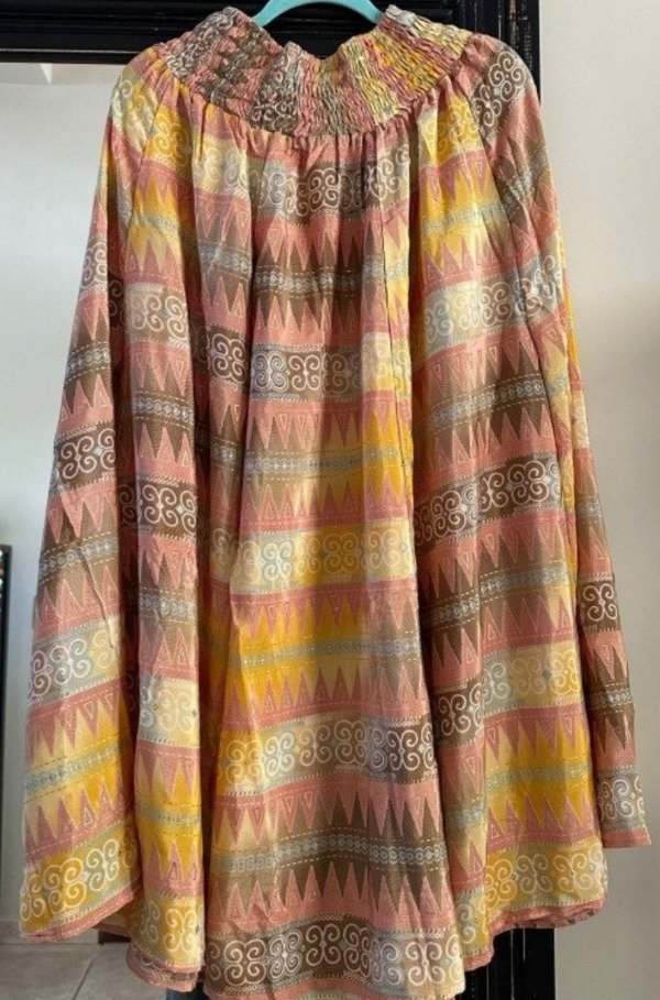 Producto - POLLERA LARGA DE SEDA EN TONOS AMARILLOS