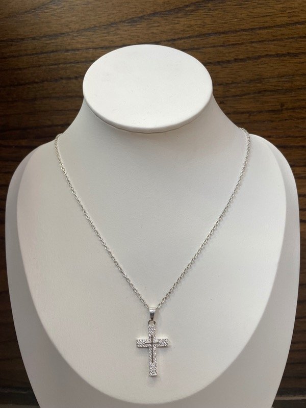 Producto - Collar de cruz de acero blanco