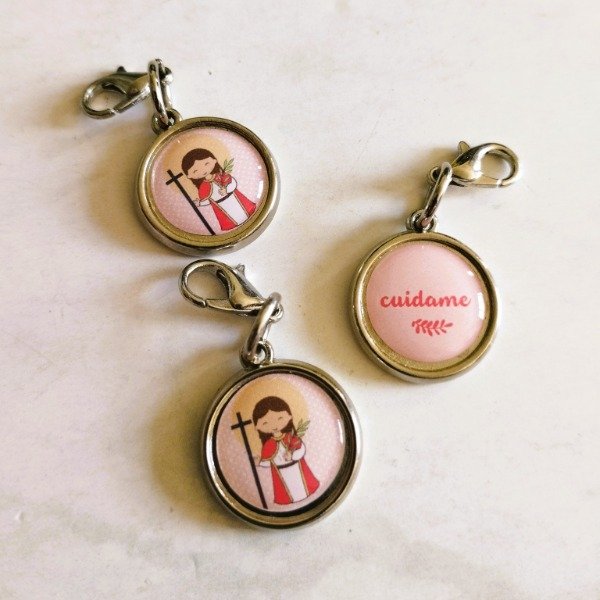 Producto - MEDALLITAS PARA COLGAR - Santa Julia