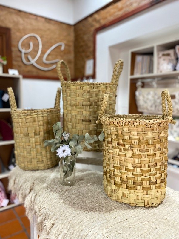 Producto - Cesto alto con manija