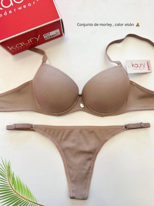Producto - Conjunto de morley. Corpiño taza soft con push up y colaless regulable