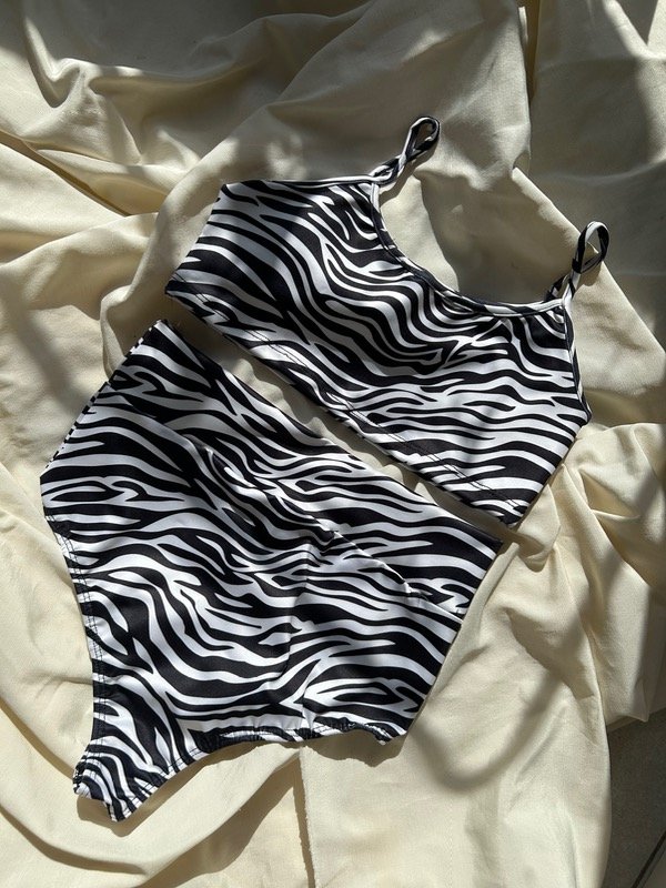 Producto - Bikini Tiro Alto Cebra