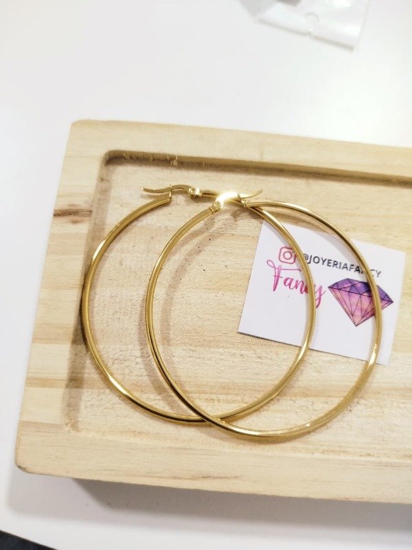 Producto - Argollas clasicas doradas (4,5,5cm,5,cm)