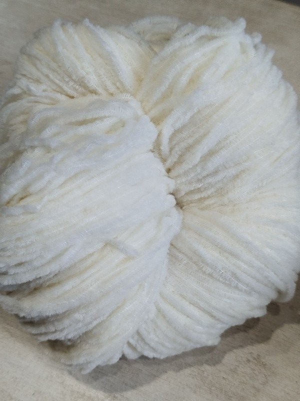 Producto - 0002 MANTENCA (CHENILLE FINO EN MADEJA)