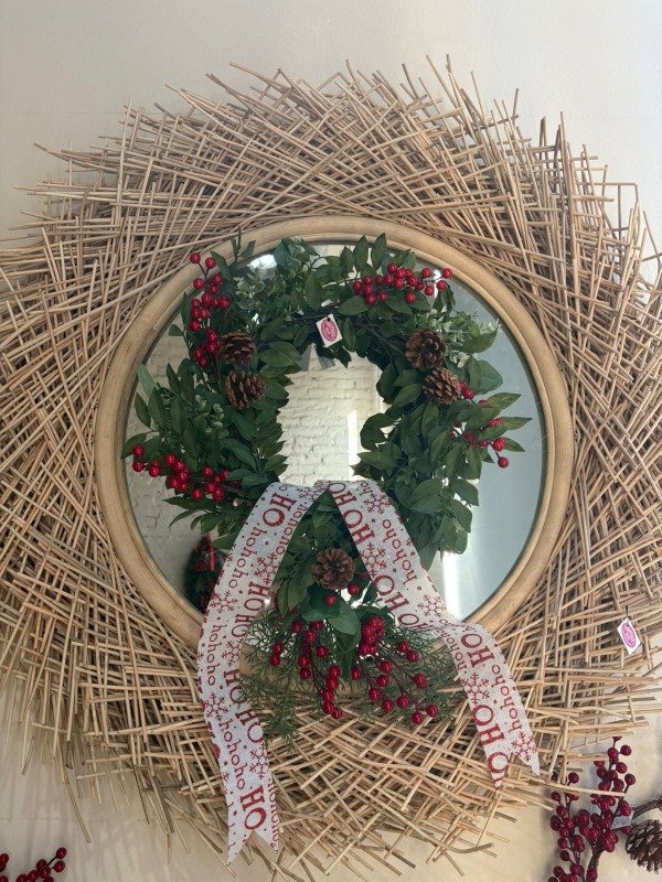 Producto - ROSCA DE PIÑAS Y BERRY'S