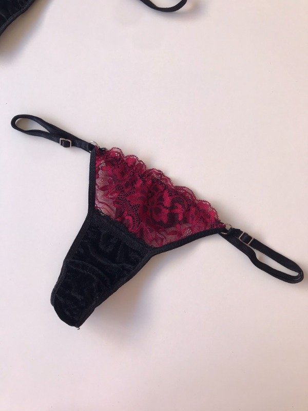 Producto - Regulable Daisy D5 terciopelo/ puntilla bordó