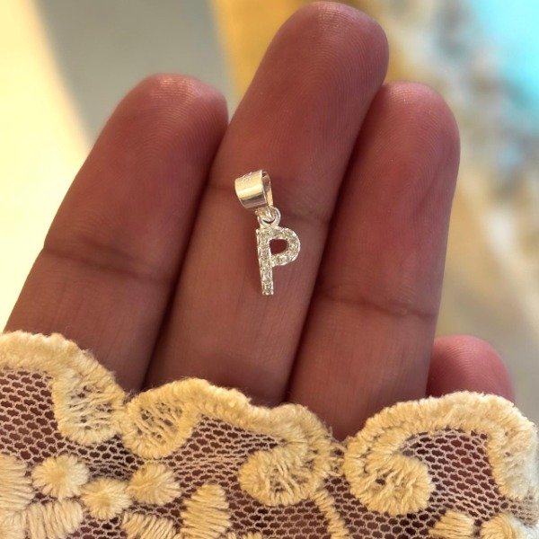 Producto - Dije letra P de plata y cibics (cod 745)