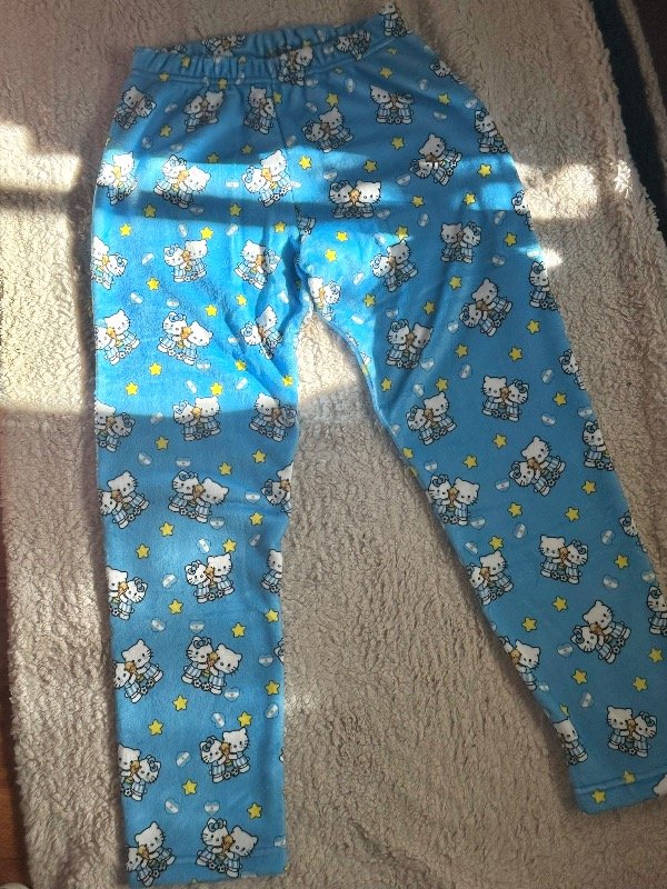 Producto - Pantalón Hello Kitty mundial 26
