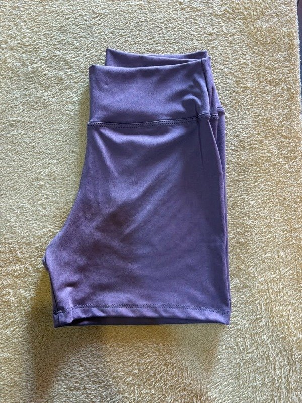 Producto - Calza corta lycra LILA malva