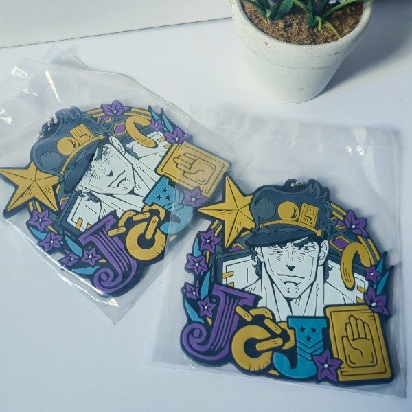 Producto - Llavero De Goma JoJo's Bizarre Adventure - Jotaro Kujo Ichiban Kuji Premio J