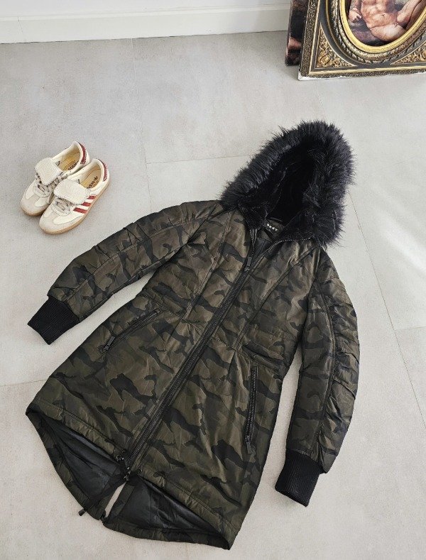 Producto - Campera militar DKNY