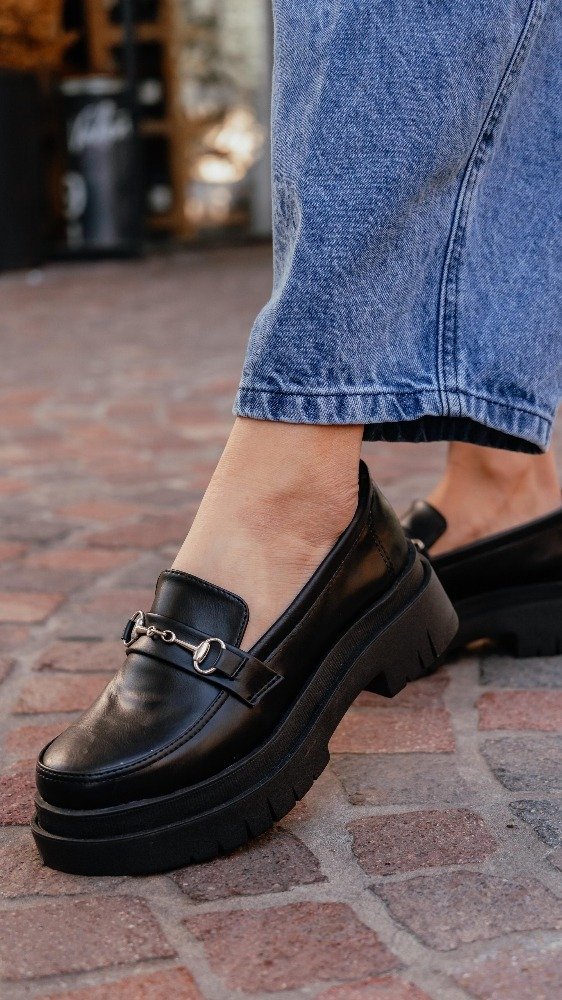 Mocasin Hebi