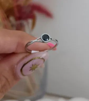 Producto - Anilo thanos blanco y negro