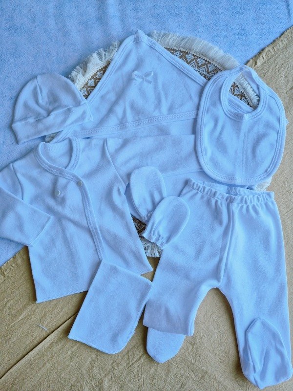 Producto - Set de 7 piezas Blanco liso UNISEX