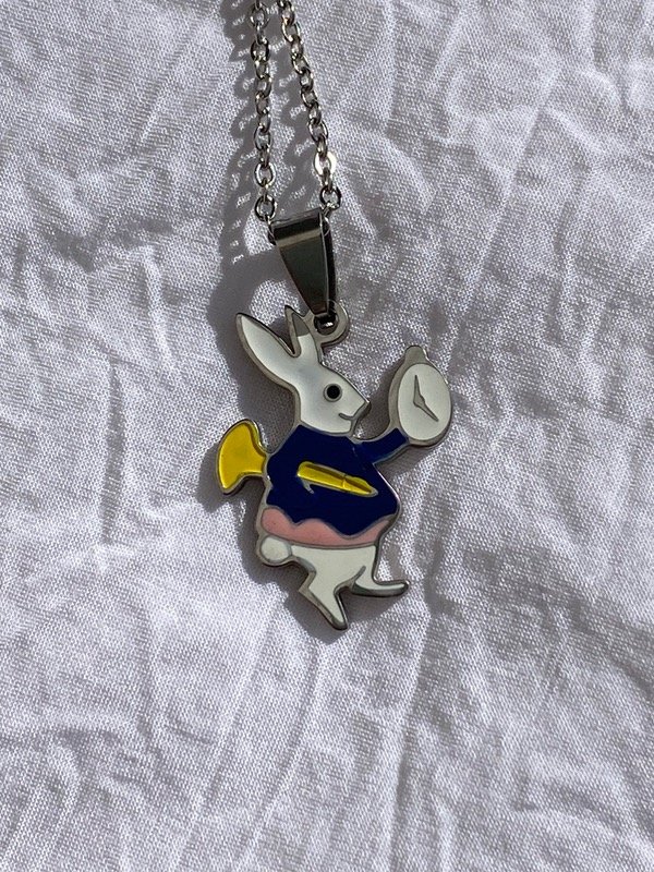 Producto - Collar conejo de alicia