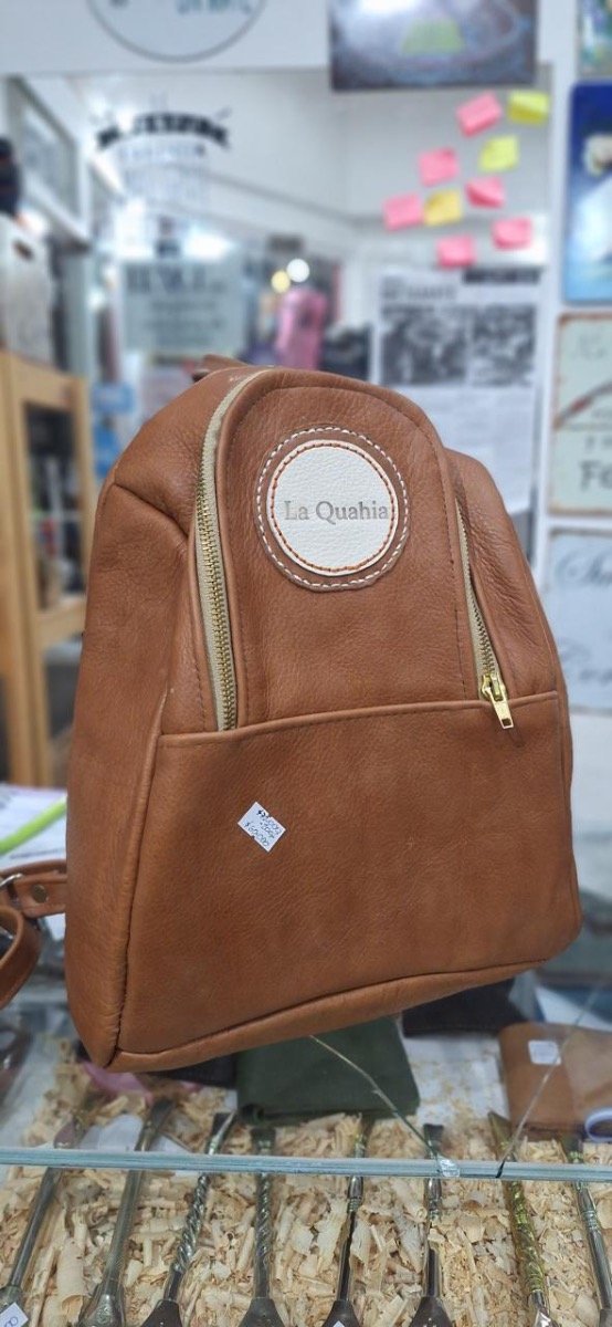 Producto - Mochila Cuero Chica La Quahia