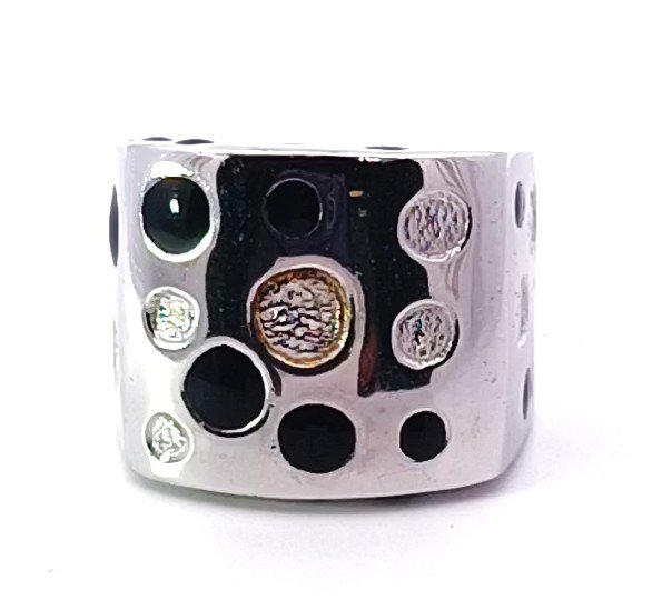 Producto - Anillo de Diseño Moderno con Esmalte